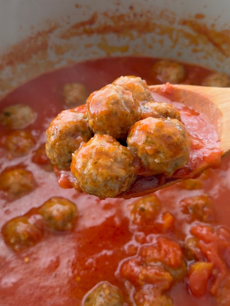 Easy beef meatballs in sauce