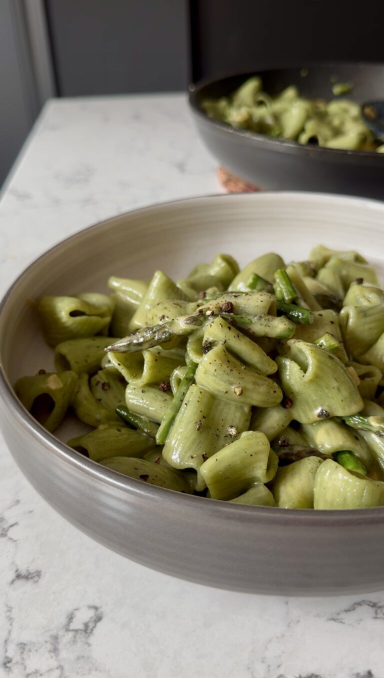 Asparagus, egg and pecorino sauce