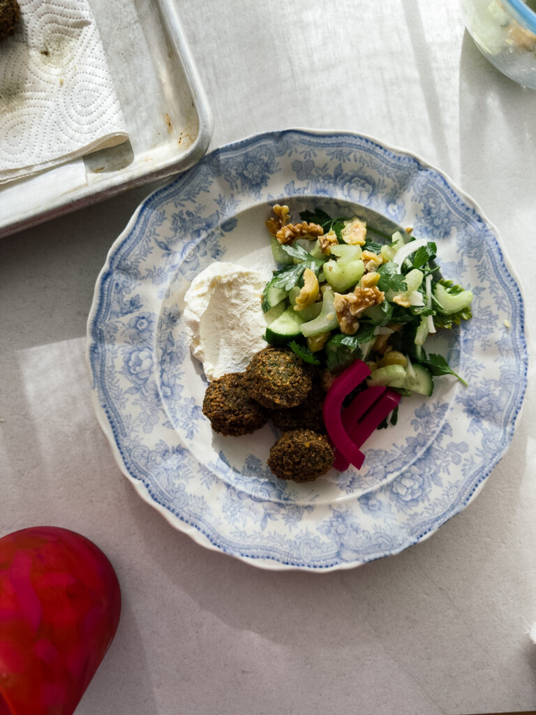 Green herb falafel